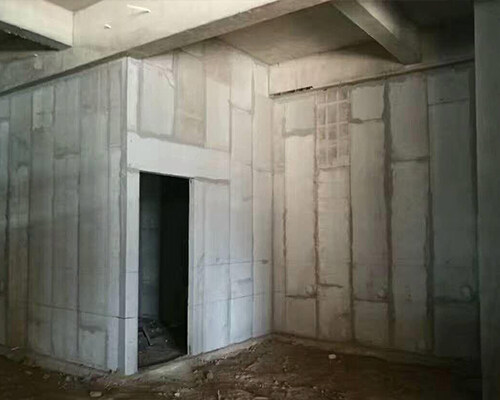 建筑隔墻用保溫條板隔墻板施工事項(xiàng)